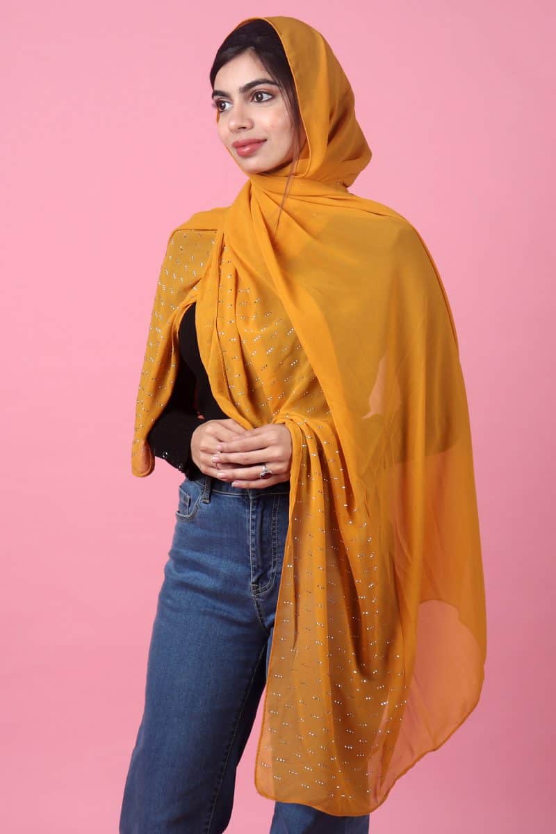 stylish hijab girl dp shawl