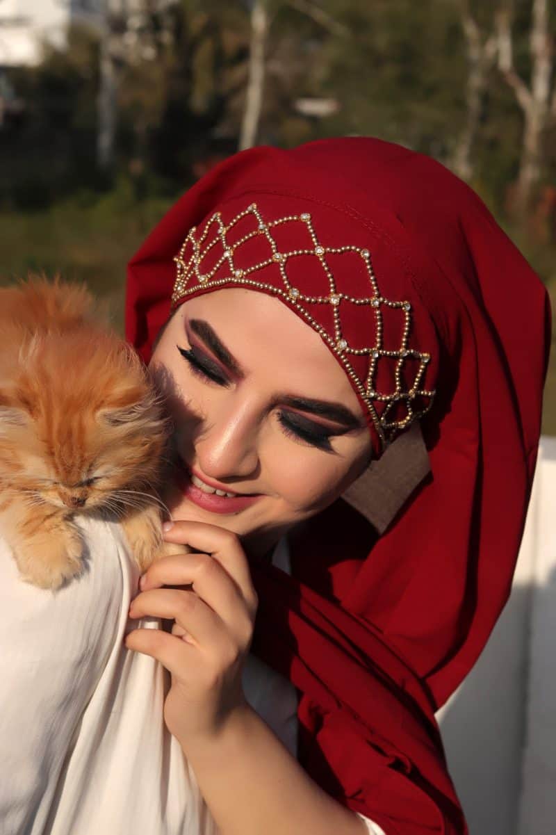 stylish hijab girl dpz with cat cute