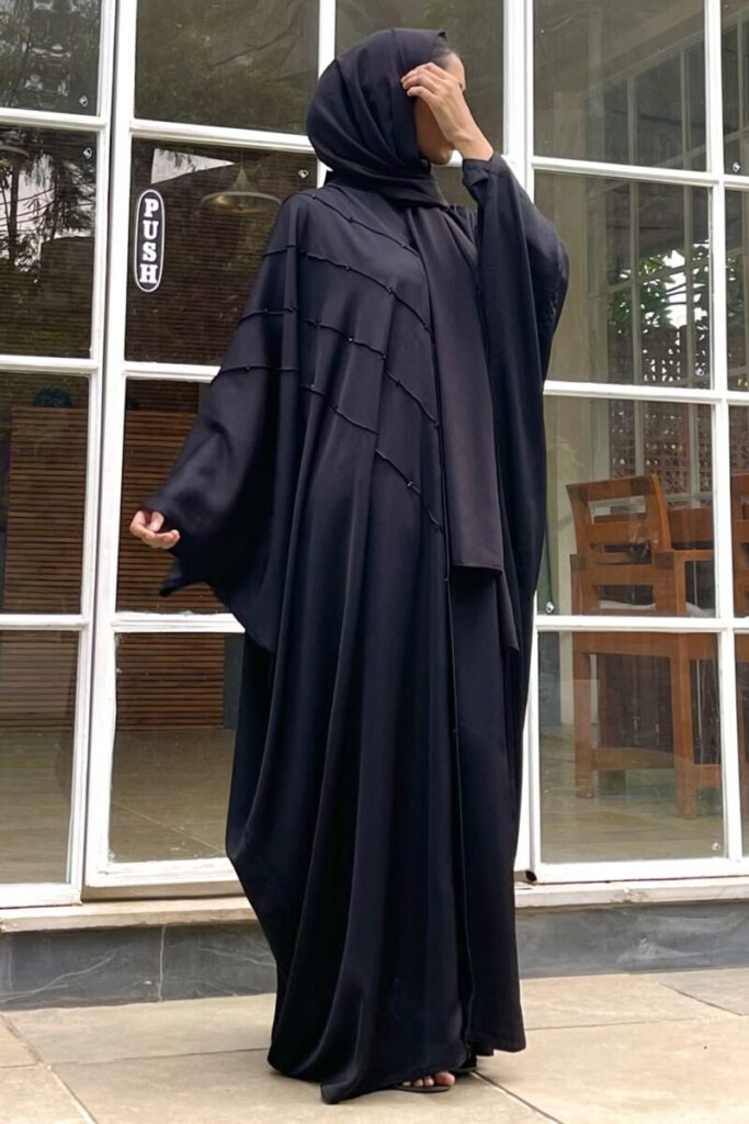 7 Tips To Help You Buy The Perfect Abaya Online That Adorbs Hijab