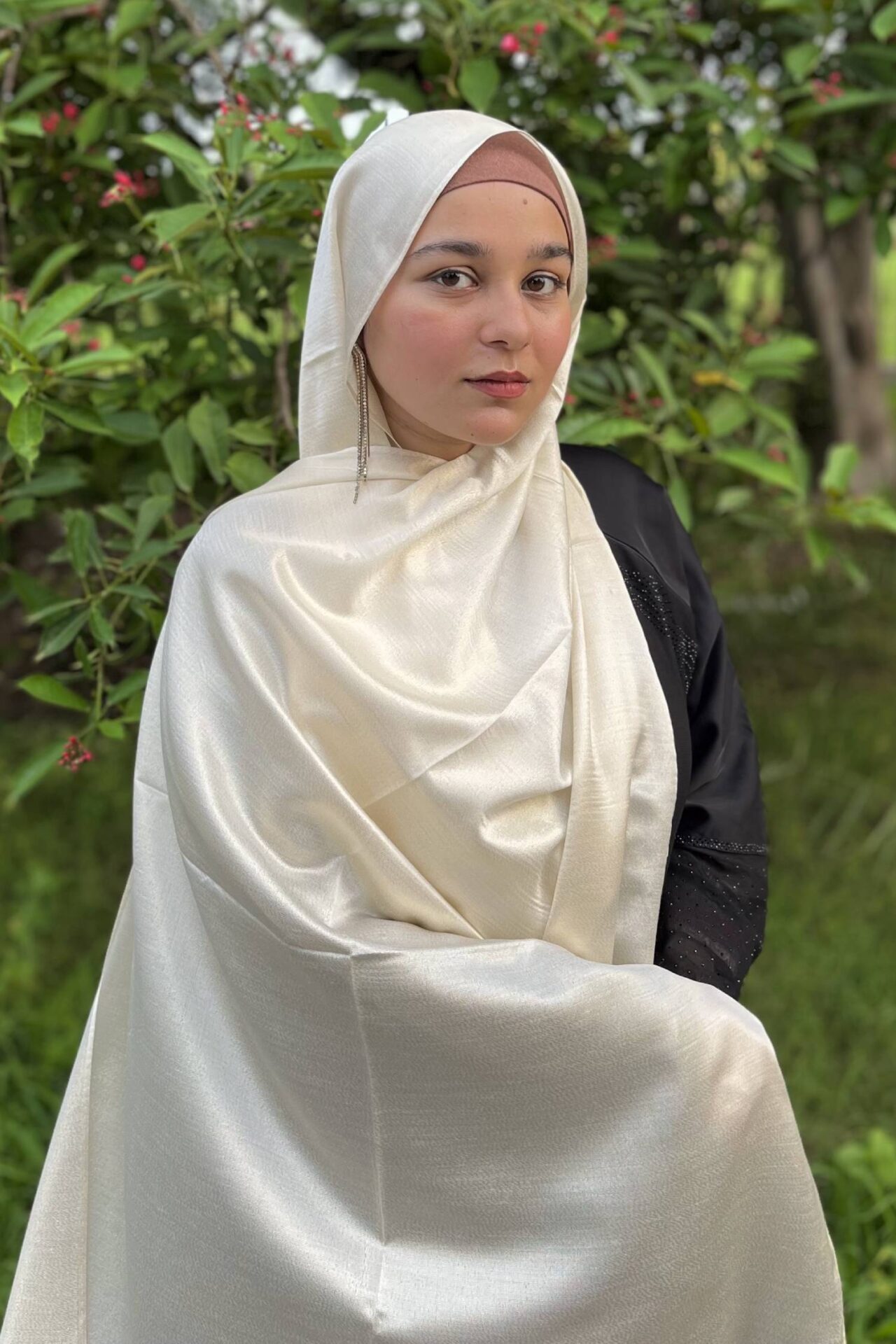 Ivory Glitter Cotton Hijab That Adorbs Hijab