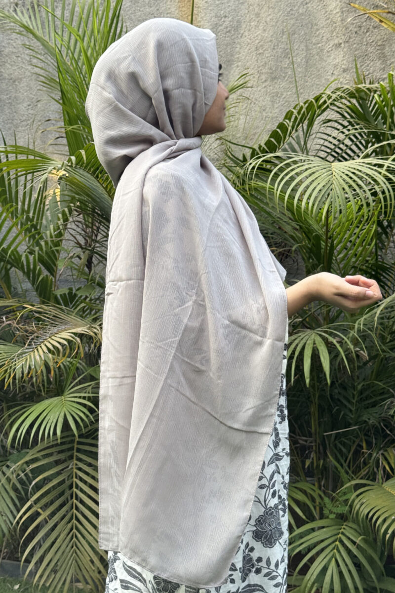 Fog Grey Textured Cotton Hijab