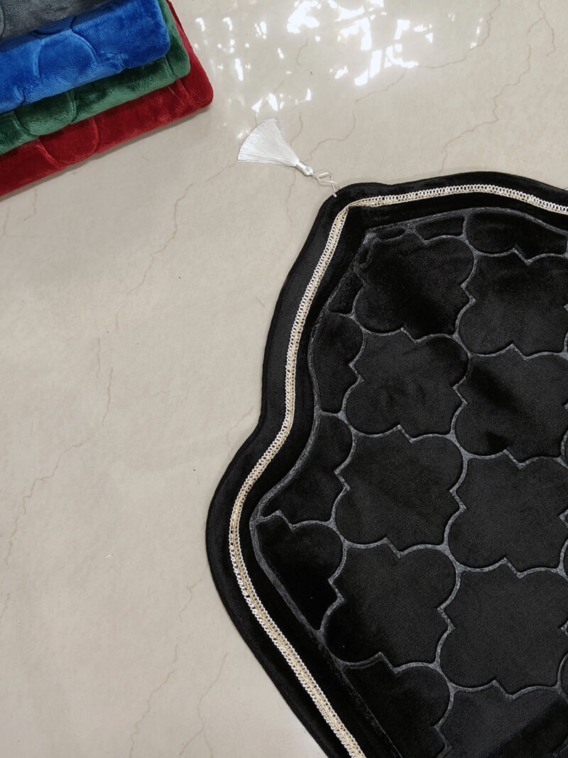 Black Velvet Prayer Mat - Image 2