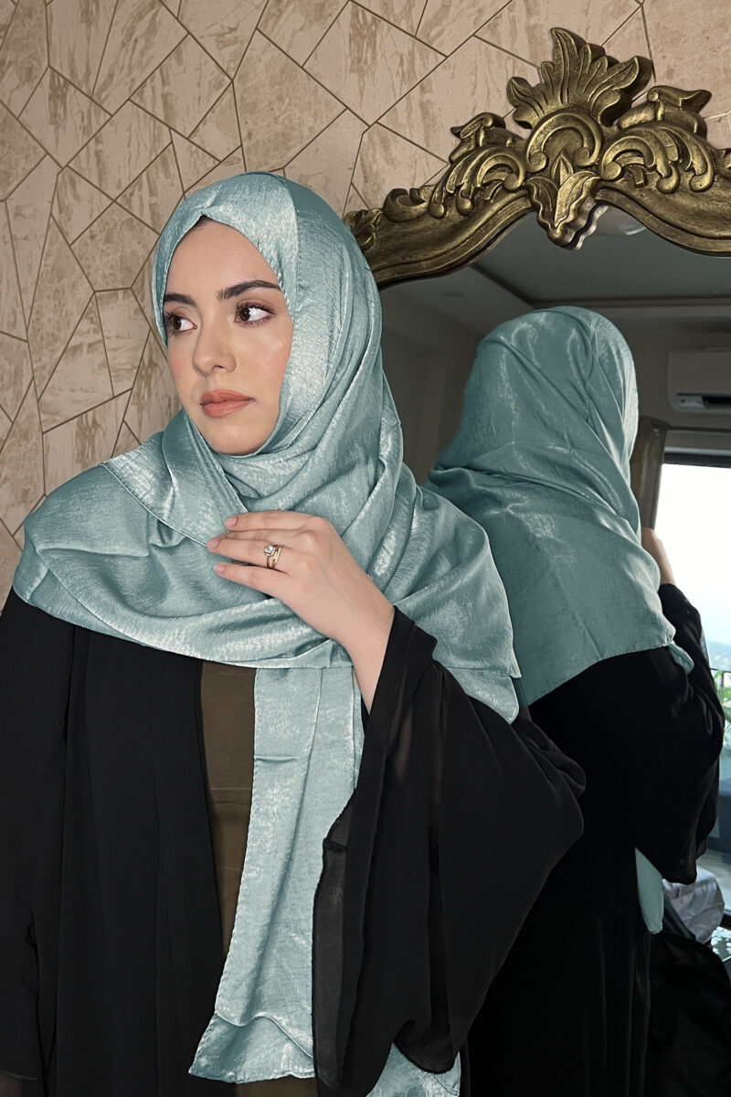 Taffy Blue Velvet Satin Hijab