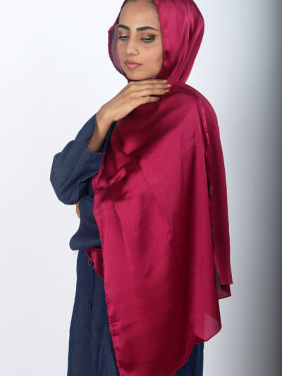 Berry Muna Satin Hijab