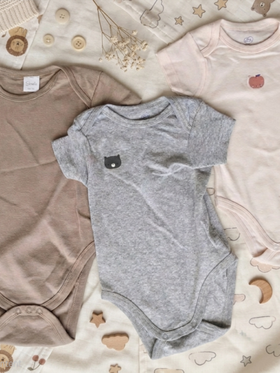 12 to 18 Months 100% Organic Cotton Half Sleeves Onesies - Pack of 3