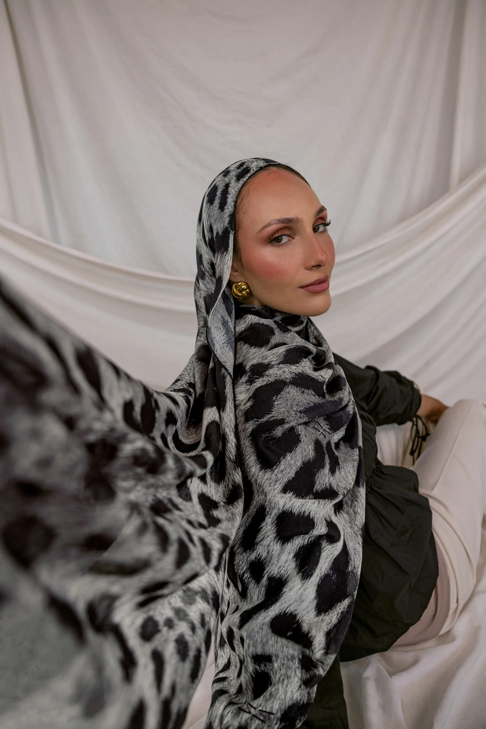 Snow Leopard Printed Modal Hijab - Image 4